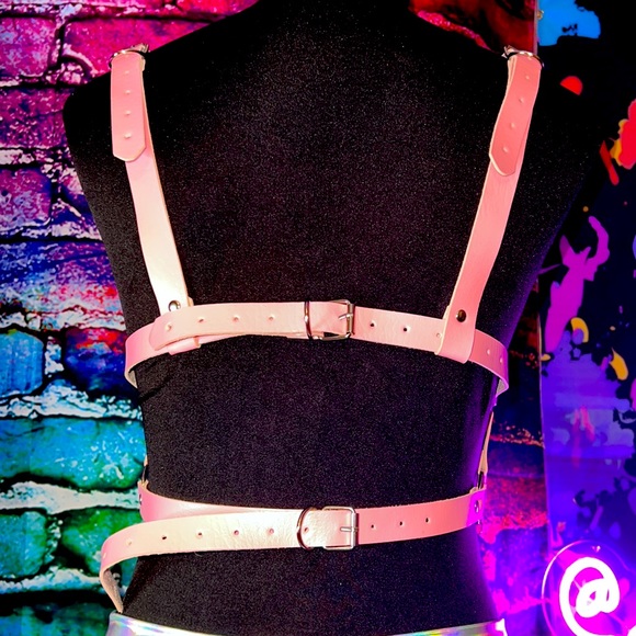 New Chain Harness Top - Picture 6 of 8